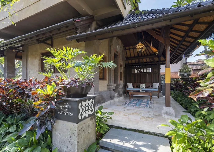 فندق Puri Saraswati Dijiwa 4*